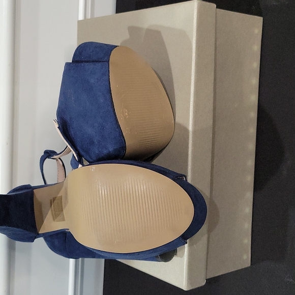 Blue Suede Platform T strap Heels by Baldi London 8.5 NWOT - Picture 7 of 7